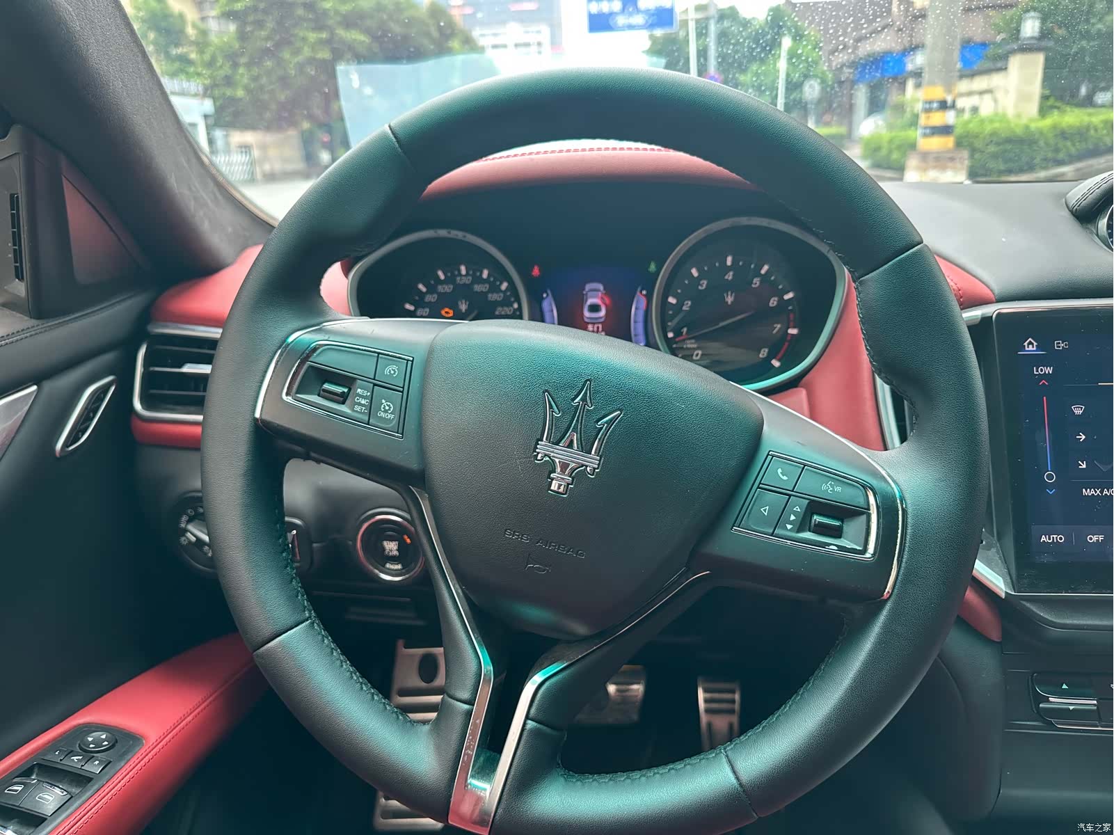 Maserati Ghibli, 2017 25