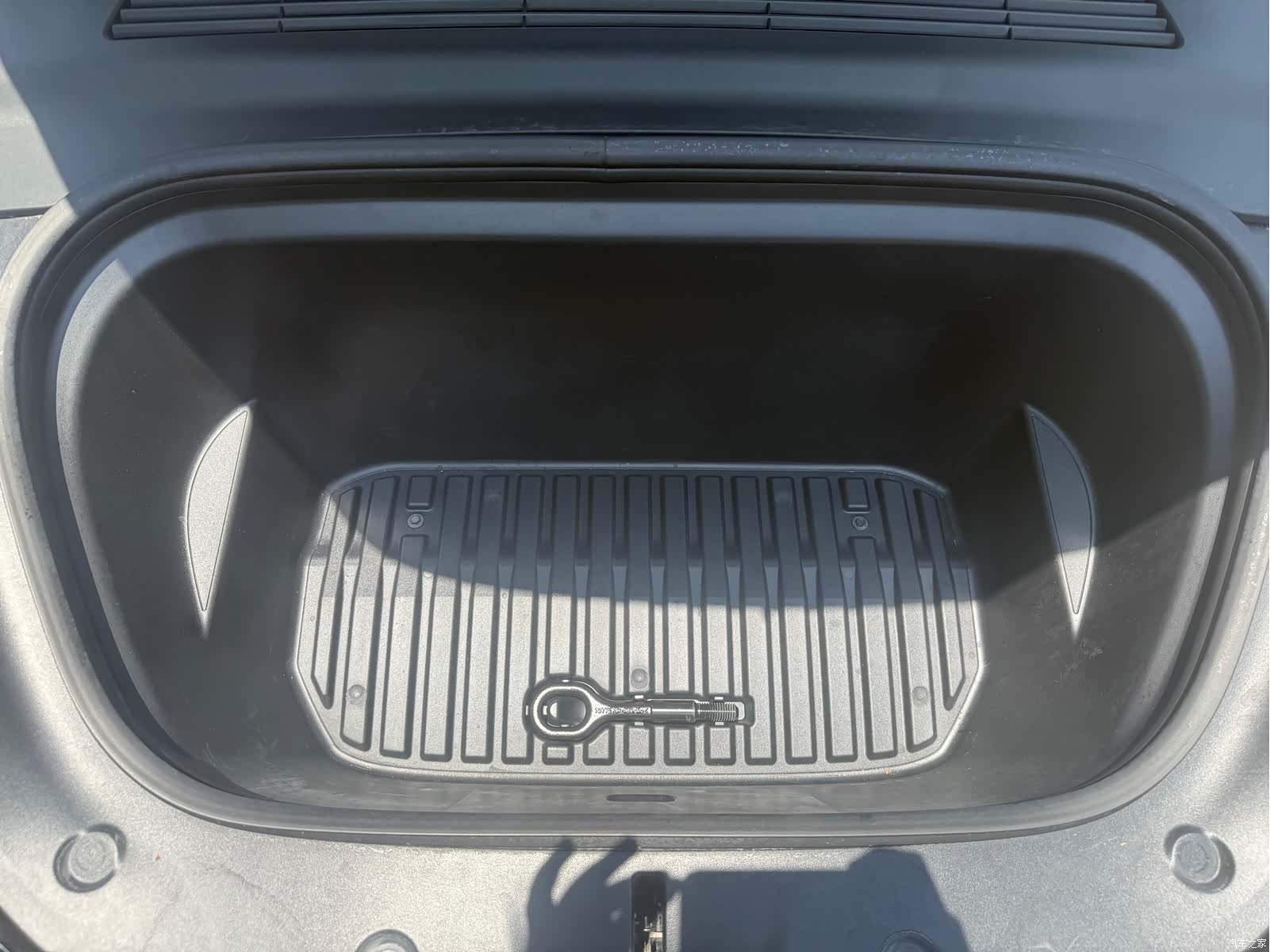 Tesla Model Y, 2023 29