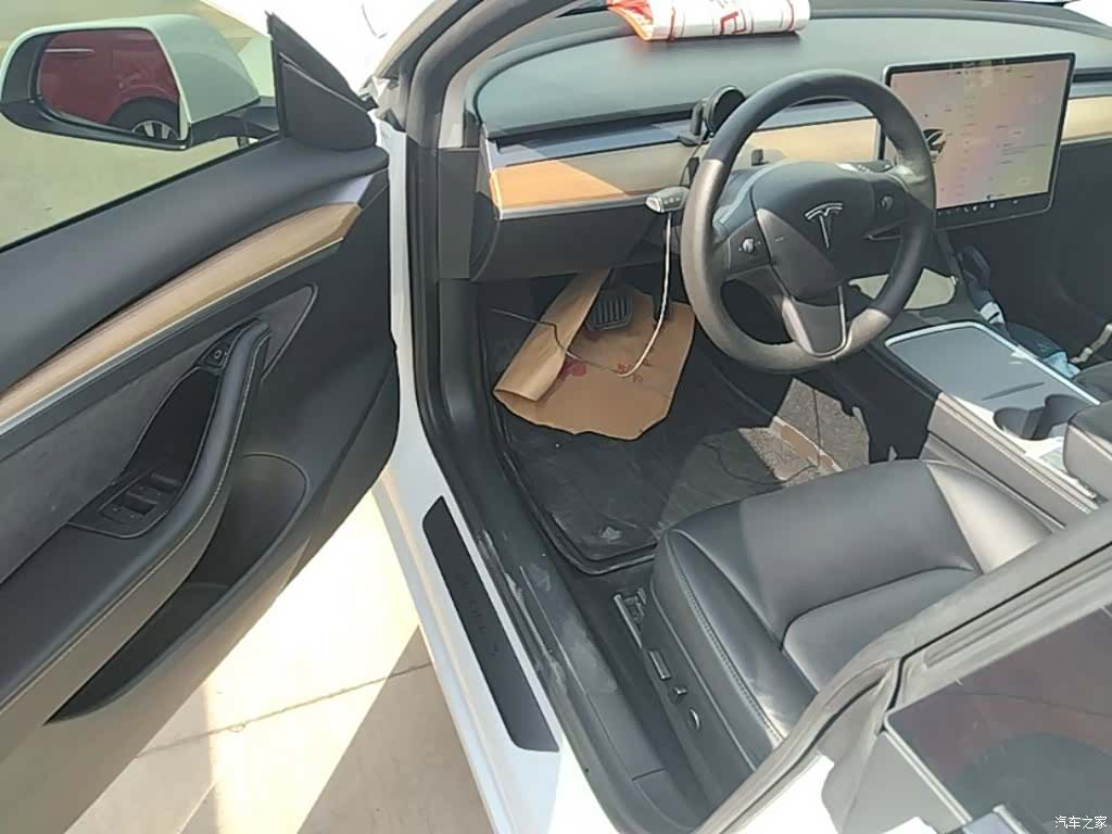 Tesla Model 3, 2022 16