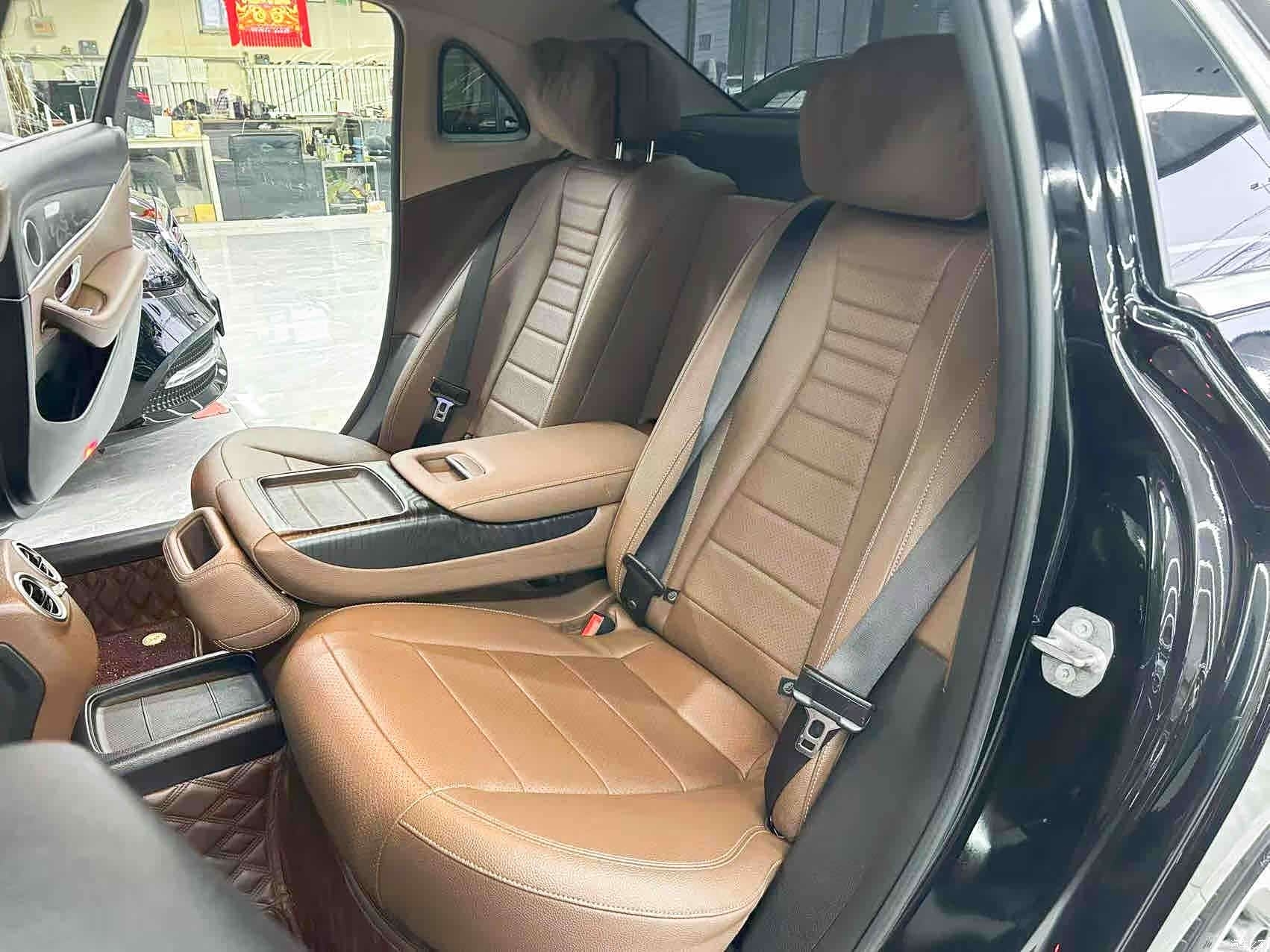Mercedes-Benz E-Class, 2018 15