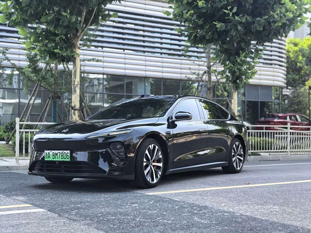 NIO ET7