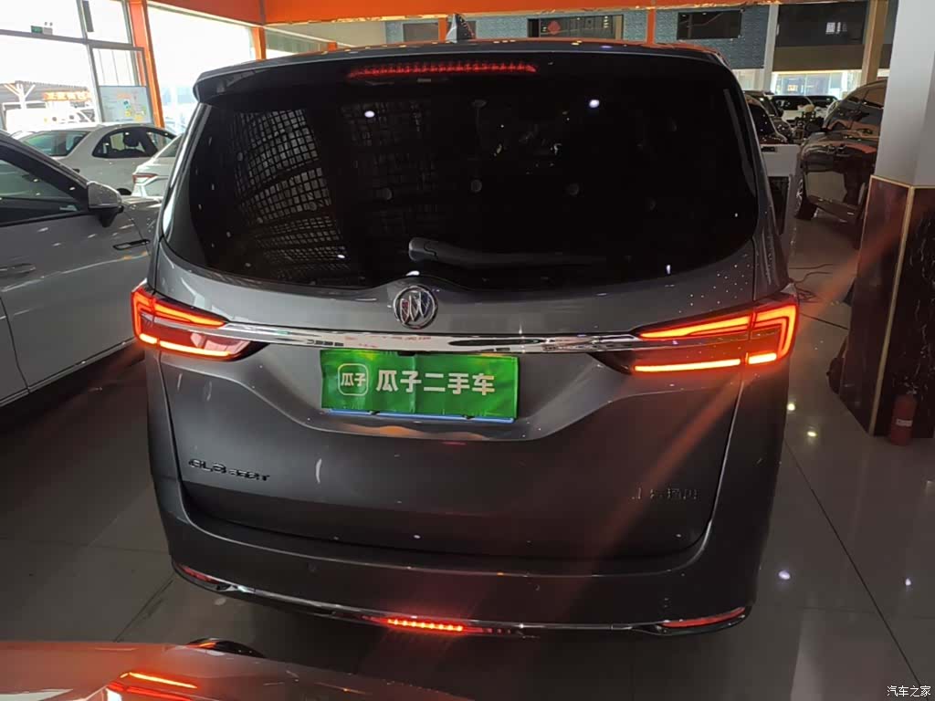 Buick GL8, 2022 6