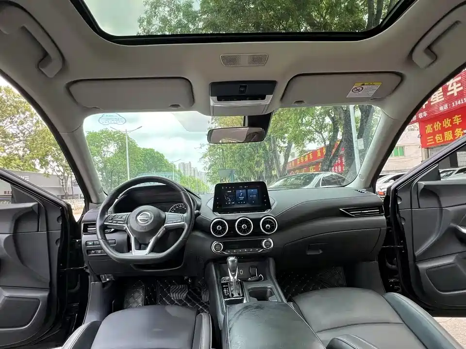 Nissan Xuan Yi