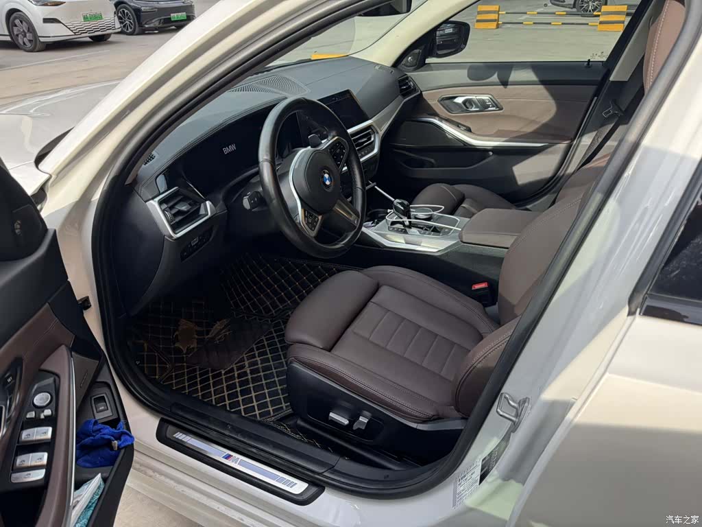 BMW 3 Series, 2020 все фото