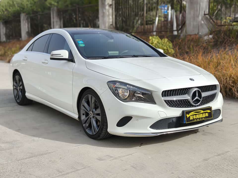 Mercedes-Benz CLA