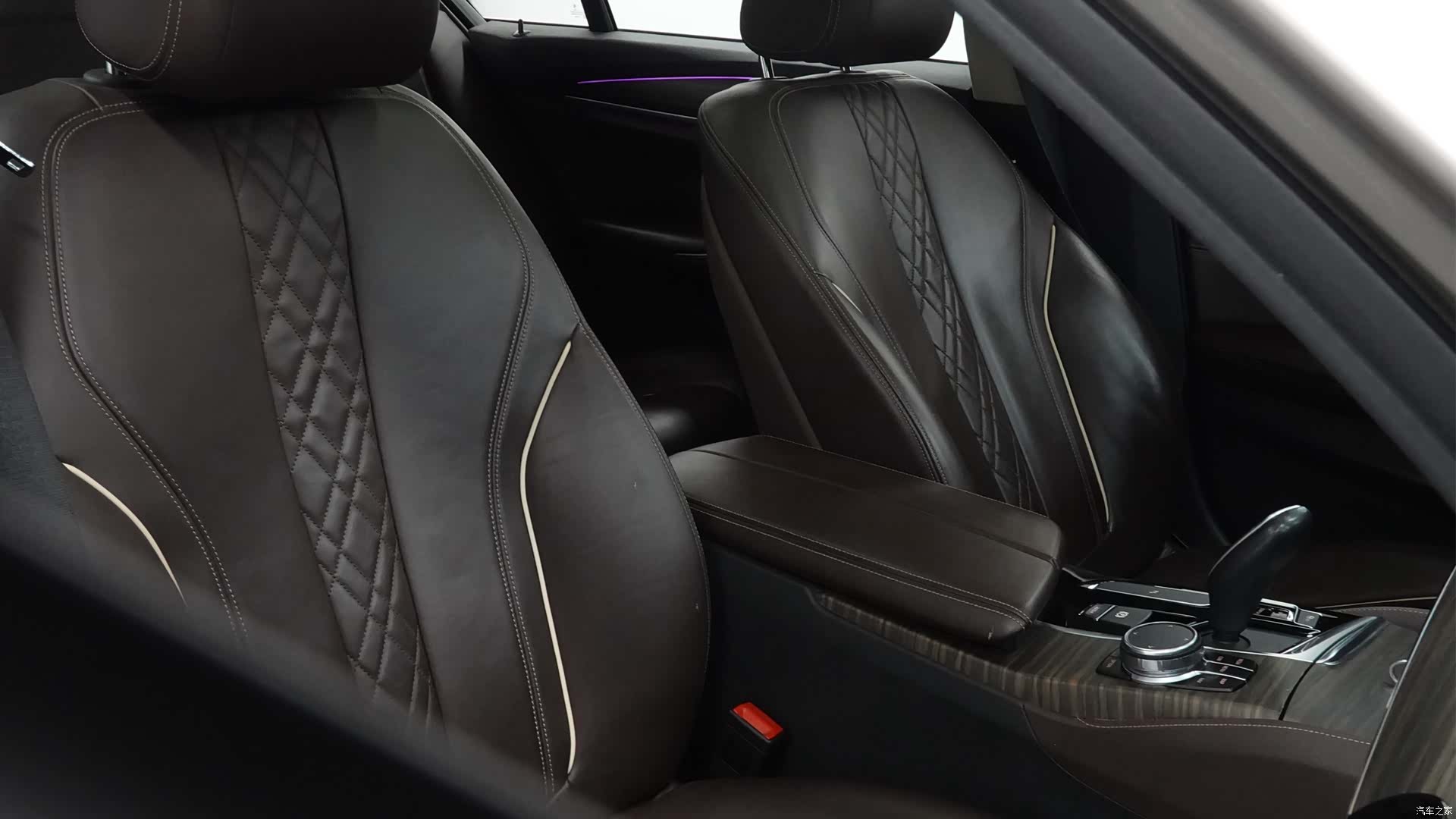 BMW 5 Series, 2019 27