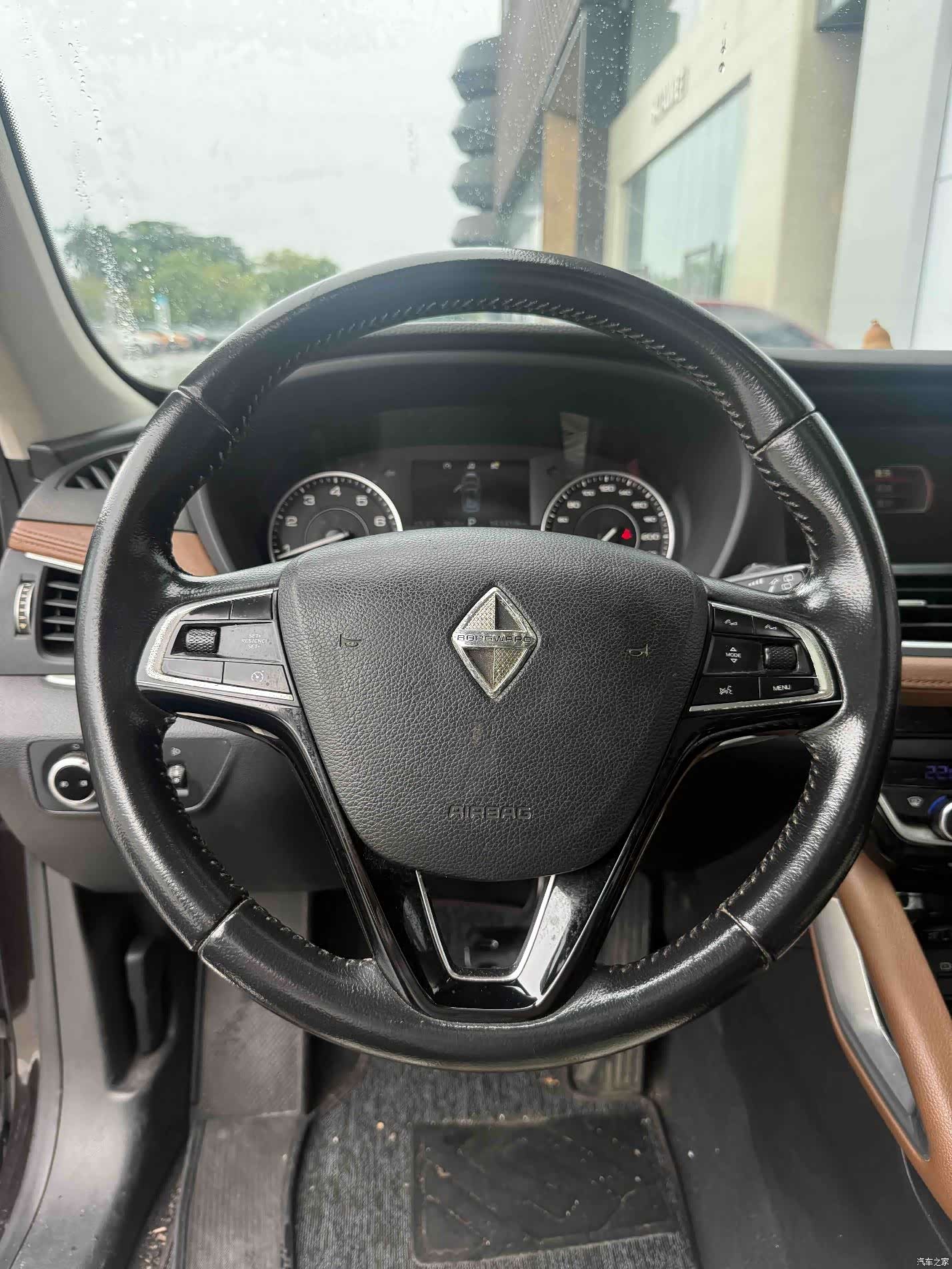Borgward BX7, 2016 8