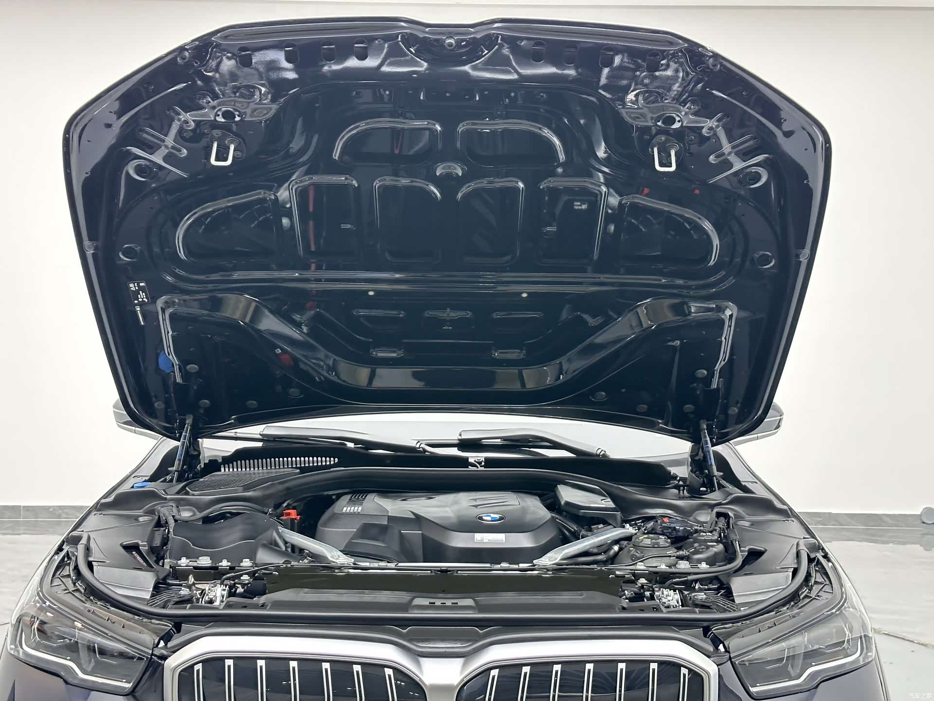 BMW 5 Series, 2024 24