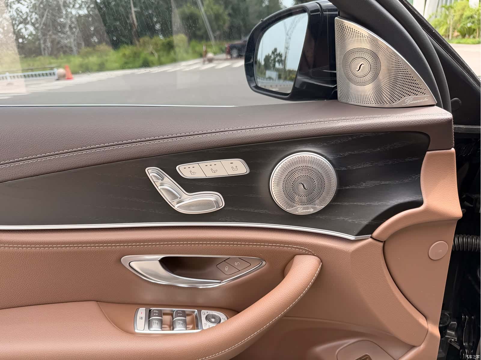 Mercedes-Benz E-Class, 2023 9