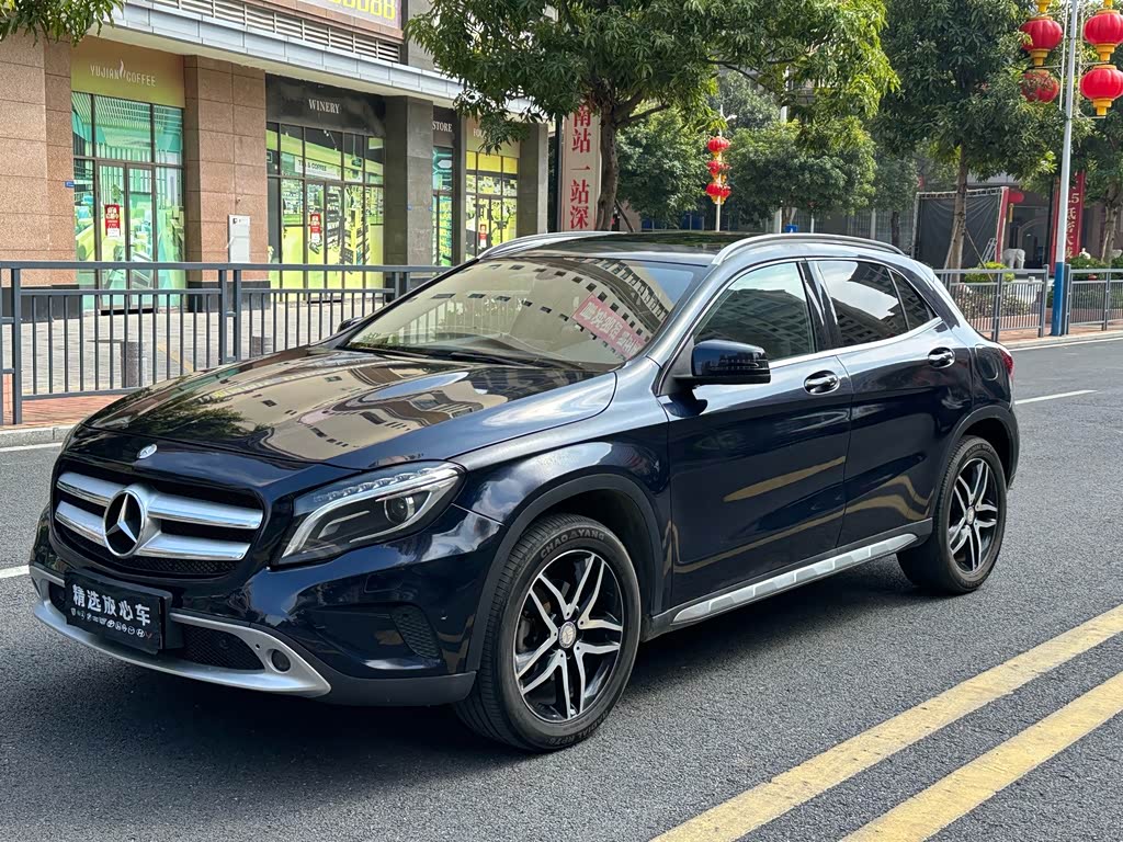 Mercedes-Benz GLA 2015 GLA 220 4MATIC Fashion