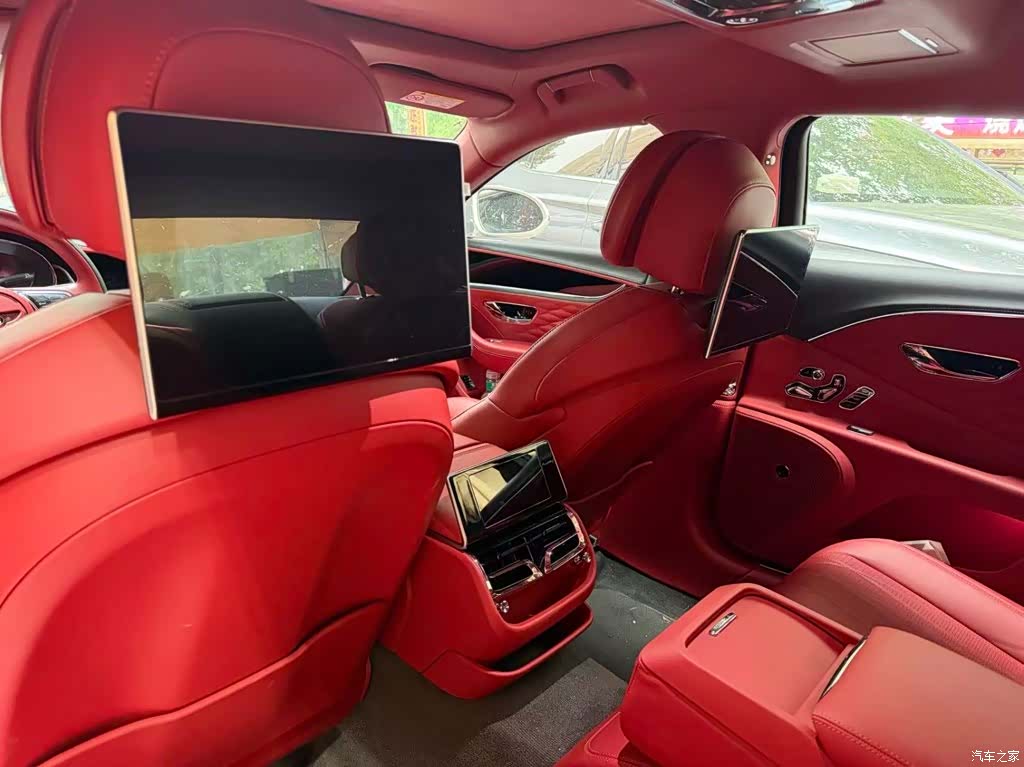 Bentley Flying Spur, 2022 6