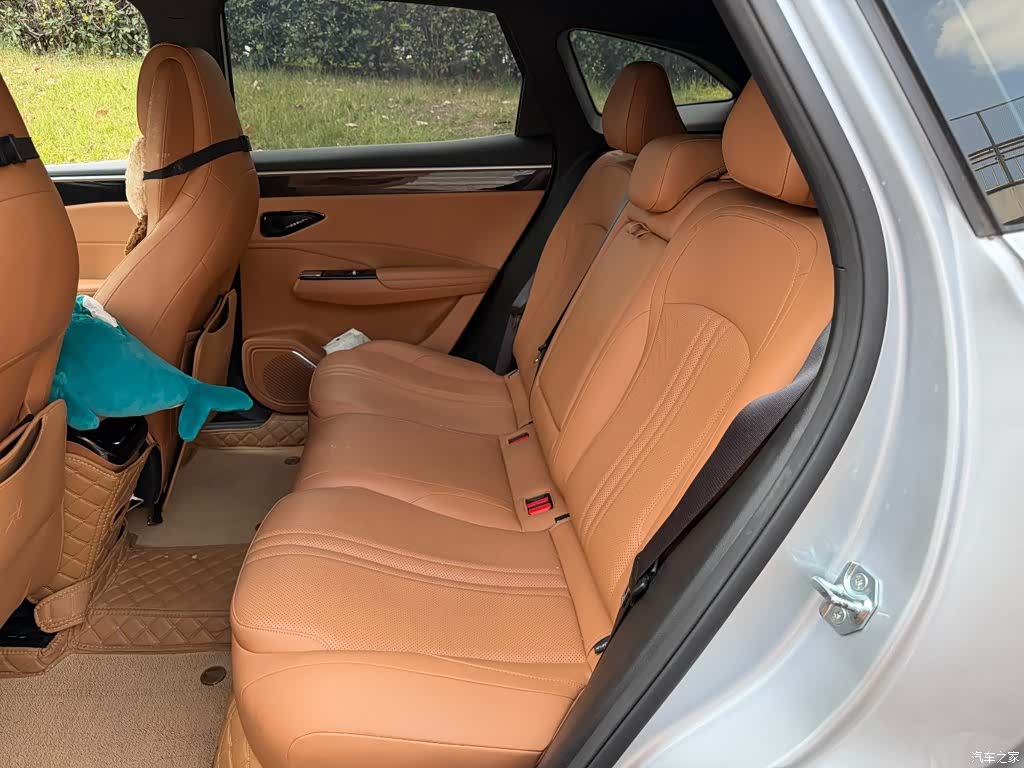 Geely Galaxy L7, 2025 12