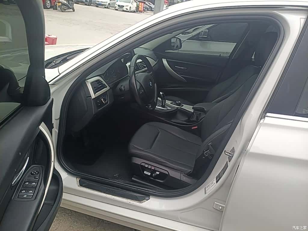 BMW 3 Series, 2016 16