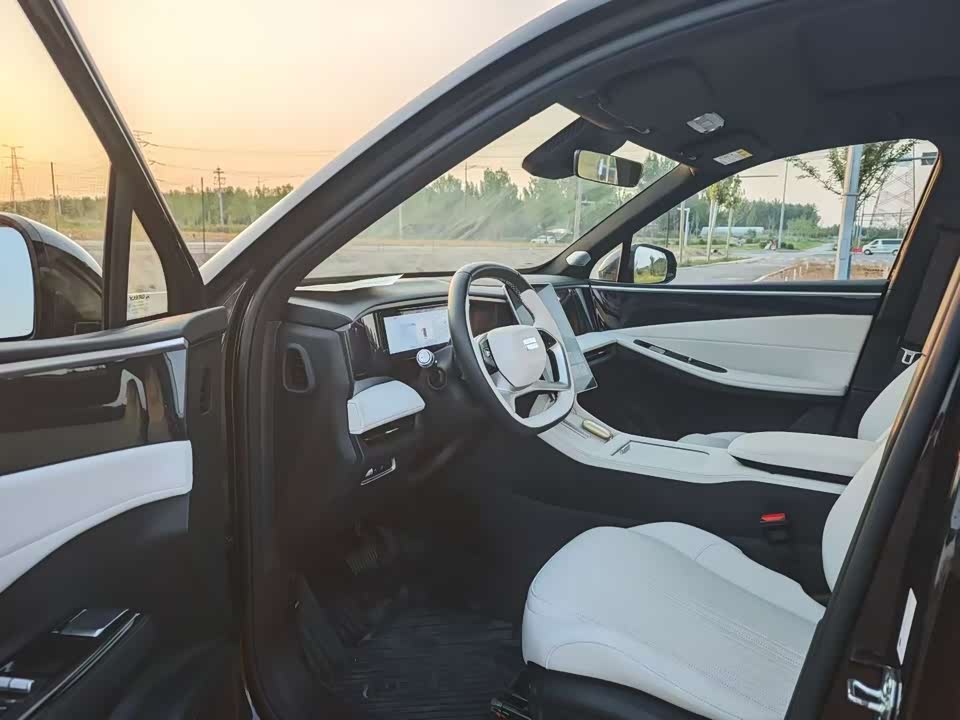 Geely Galaxy Galaxy L7