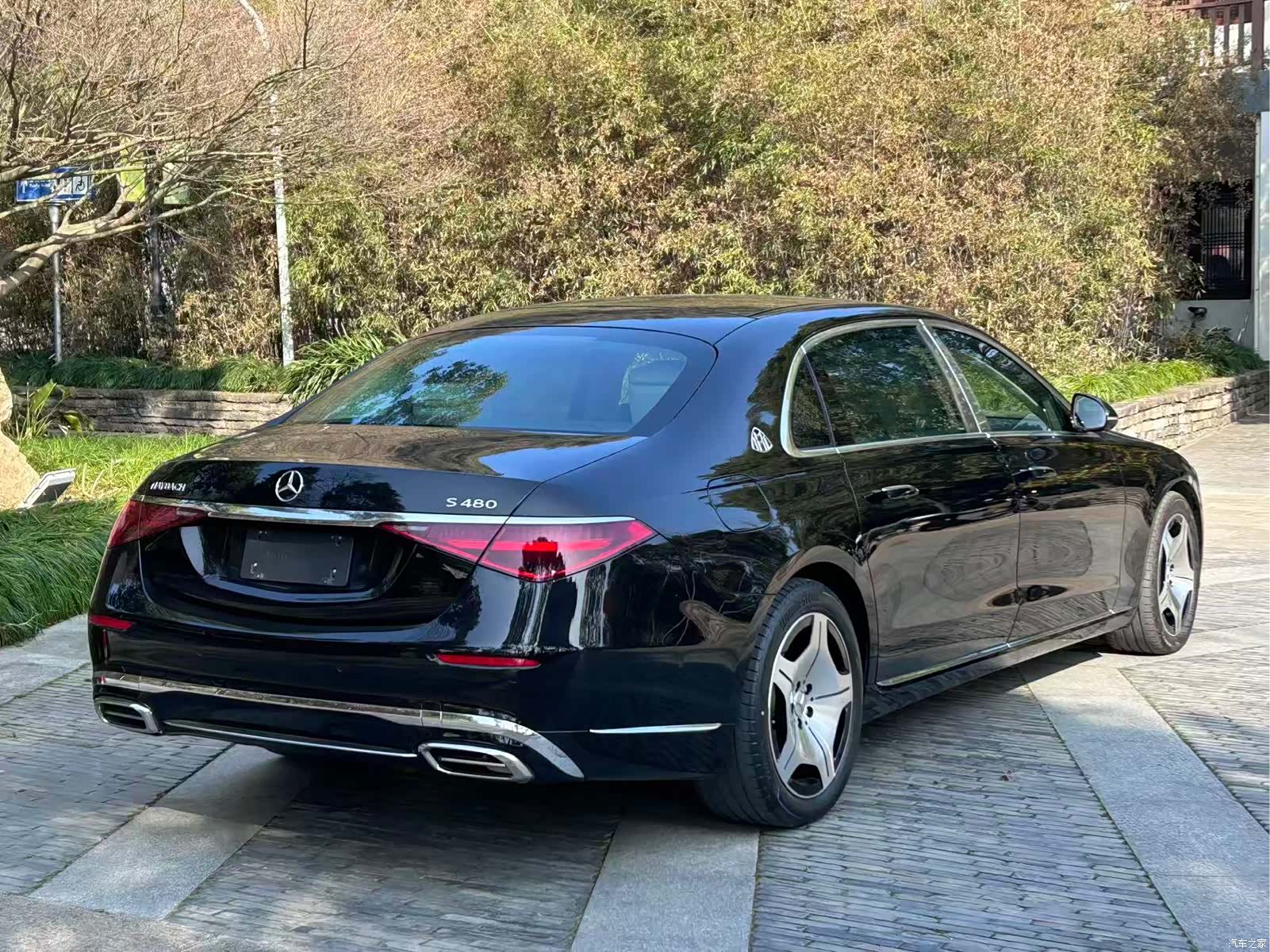 Maybach S-Class, 2023 6