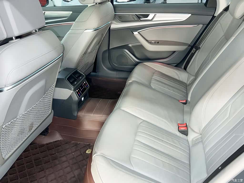 Audi A6L, 2020 19