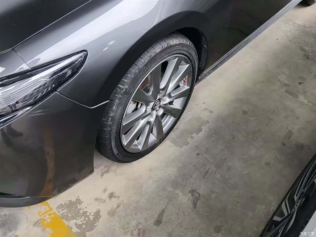 Mazda Mazda3, 2022 23
