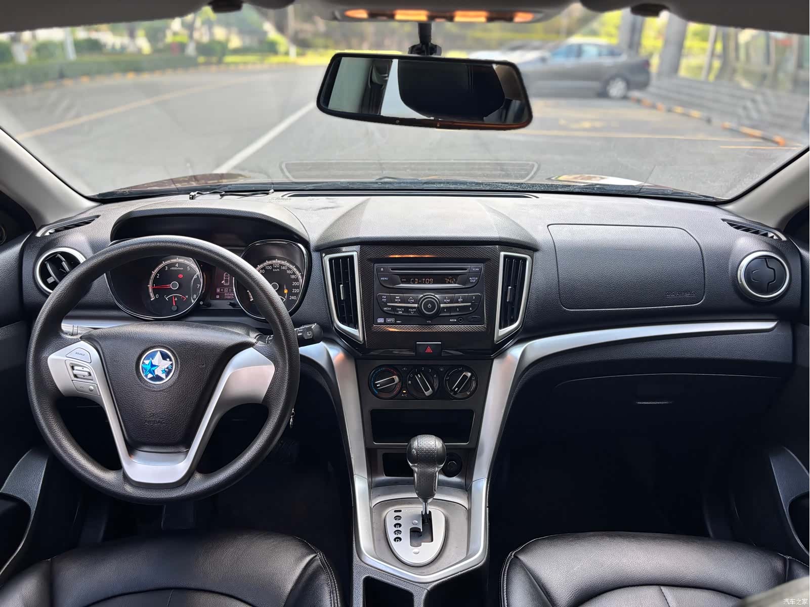 Nissan T70, 2016 8