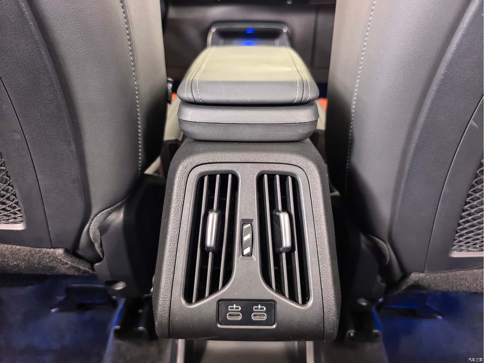 BMW X1, 2023 12