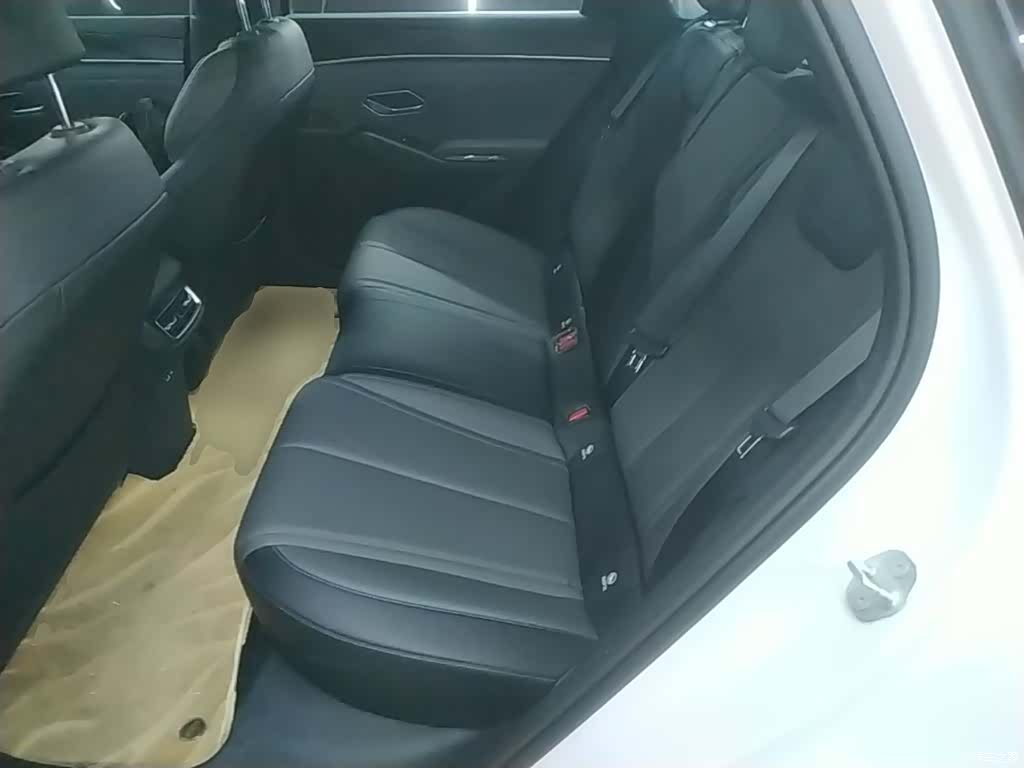 BYD Qin, 2026 17