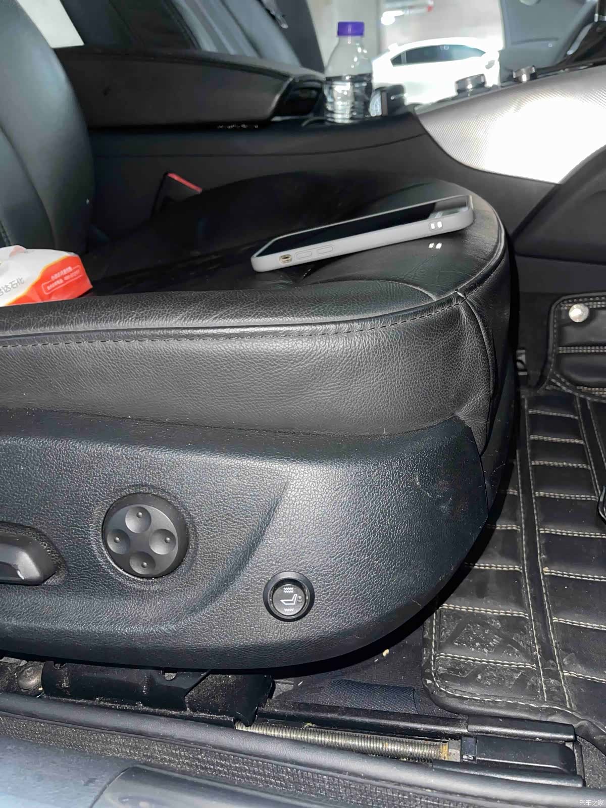 Audi A6L, 2014 11