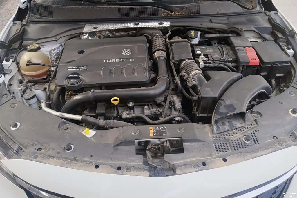 Buick Verano, 2022 10