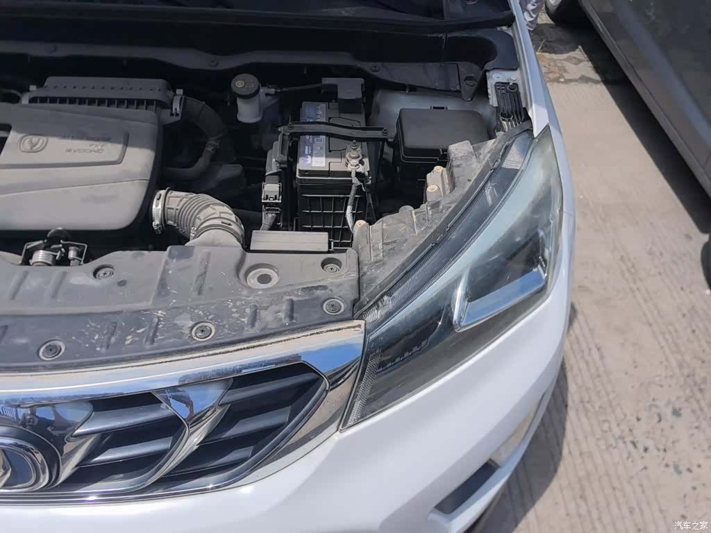 Changan CS15, 2017 22