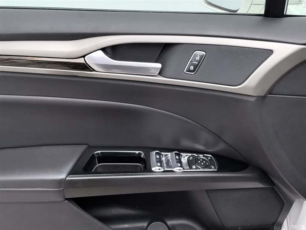 Ford Mondeo, 2016 9
