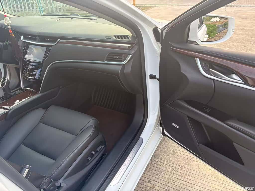 Cadillac XTS, 2016 14