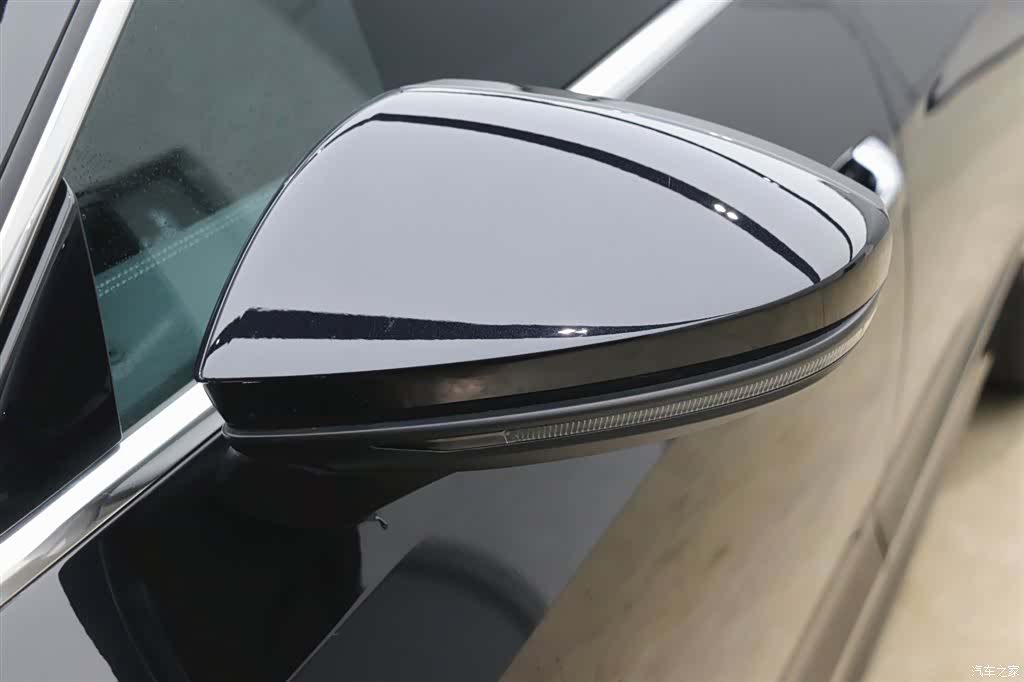 Audi A7L, 2023 25