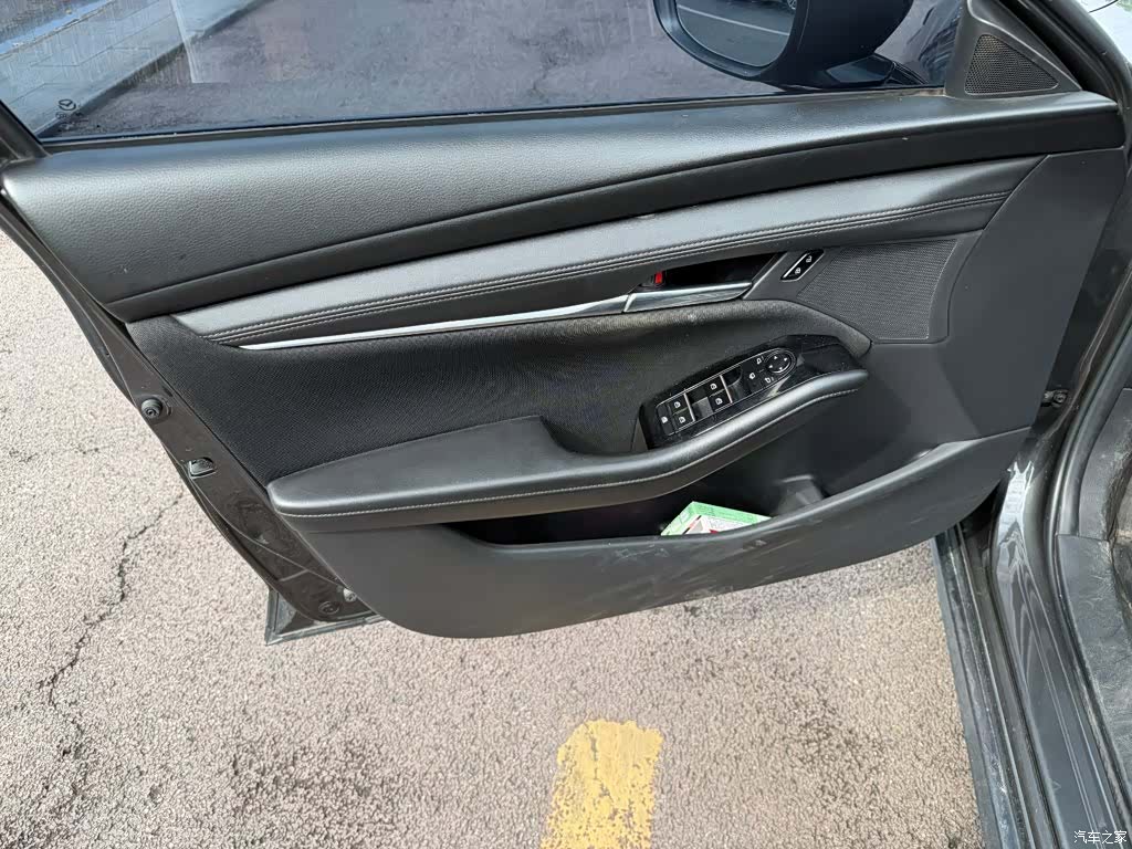 Mazda Mazda3, 2022 6
