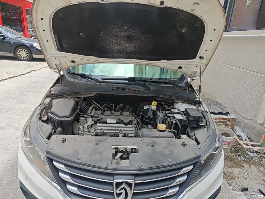 Wuling 310W, 2019 11