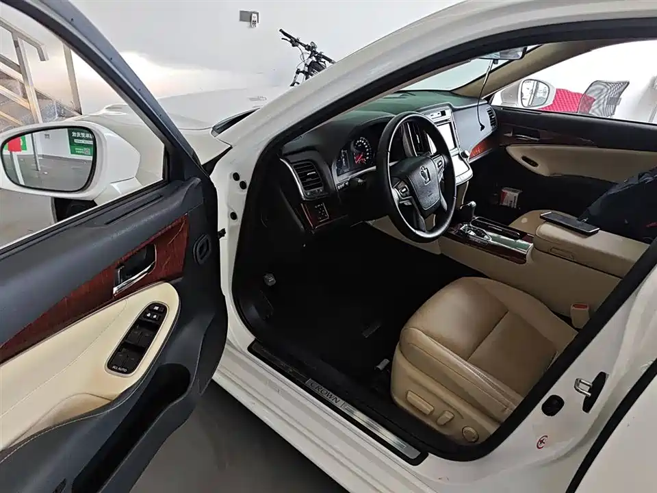 Toyota crown Toyota crown