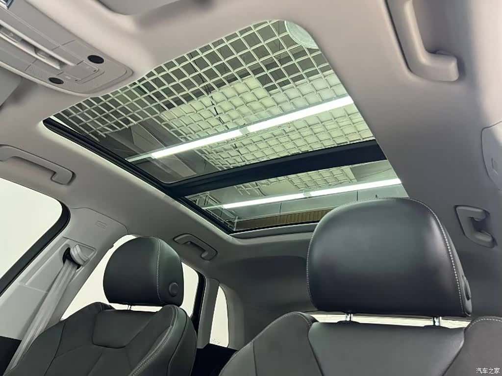 Audi Q3, 2022 14