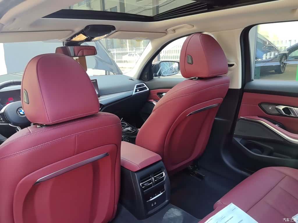 BMW 3 Series, 2025 25