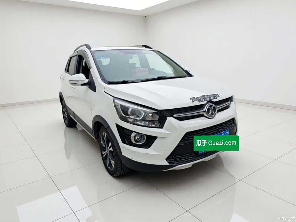 BAIC X25, 2017 3
