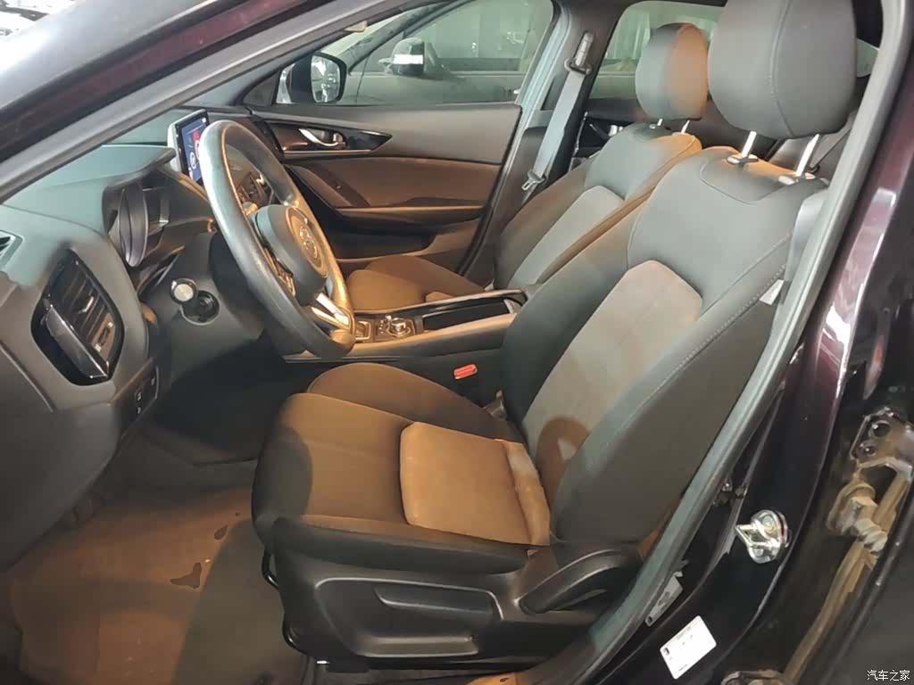 Mazda CX-4, 2021 15
