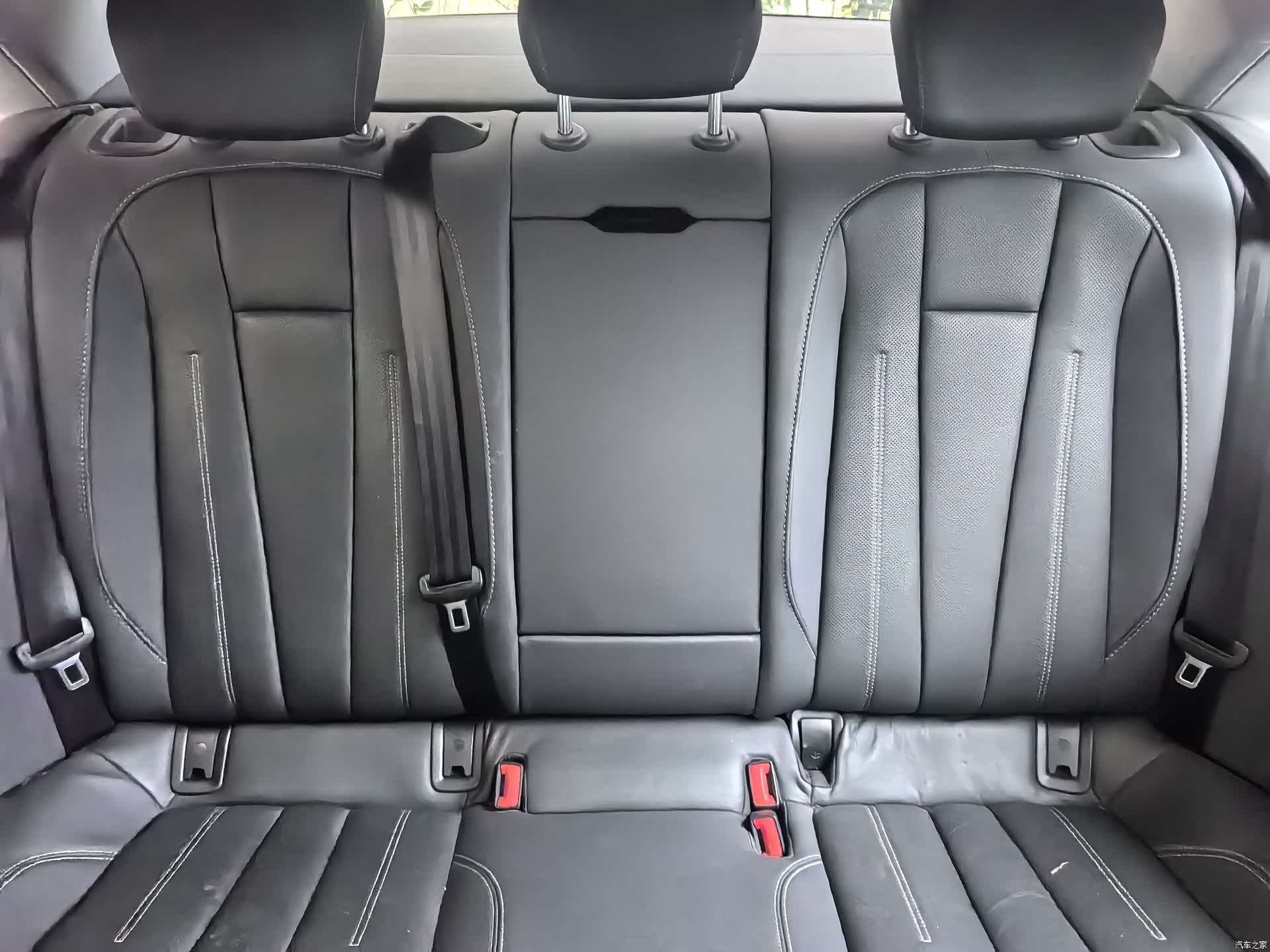Audi A4L, 2021 22