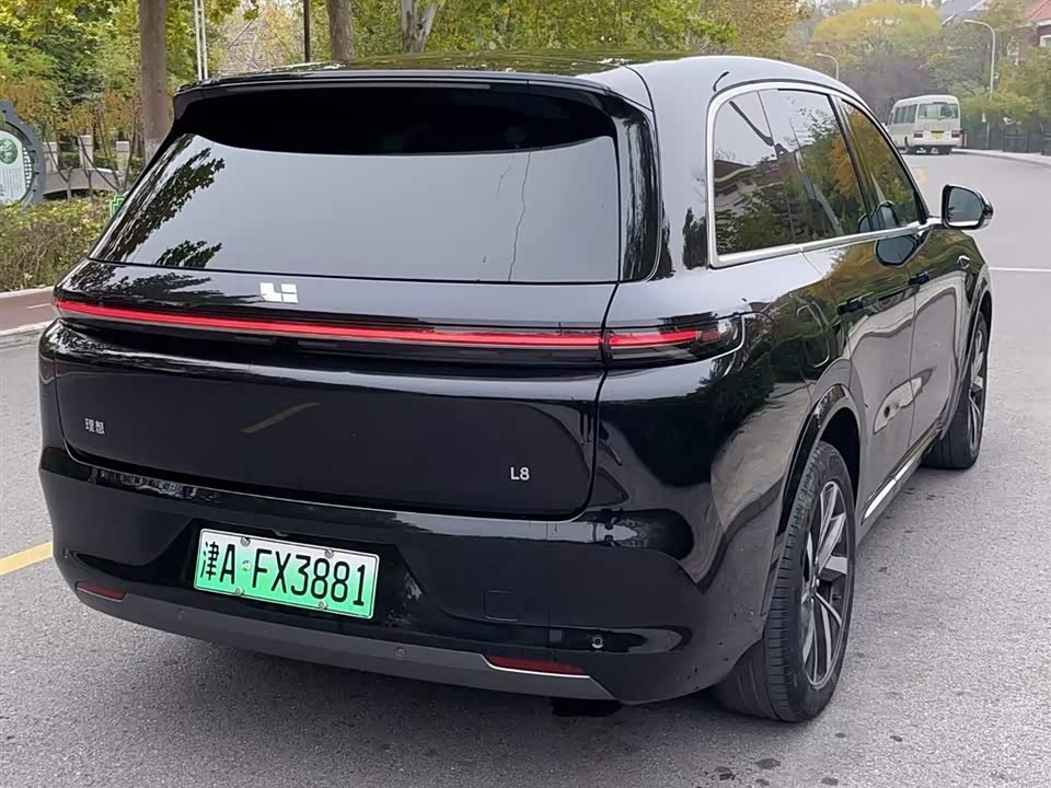 Li Auto Ideal L8