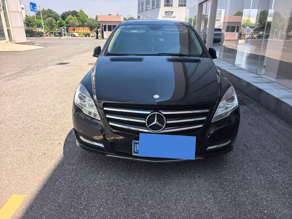 Mercedes-Benz R