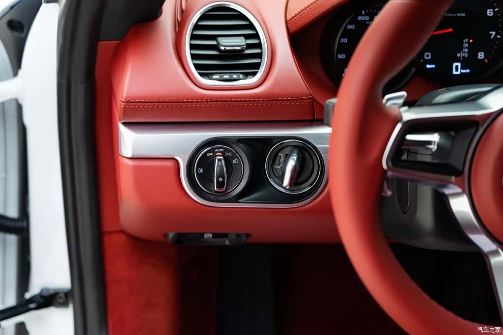 Porsche Cayman, 2018 12