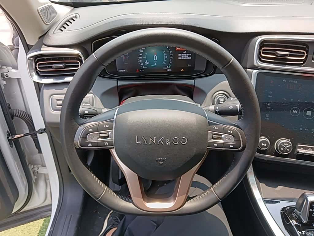 Lynk & Co 01, 2018 11