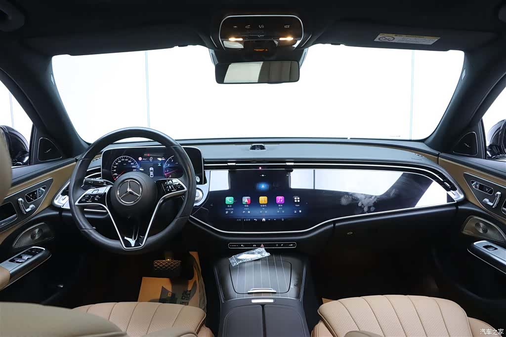 Mercedes-Benz E-Class, 2024 22