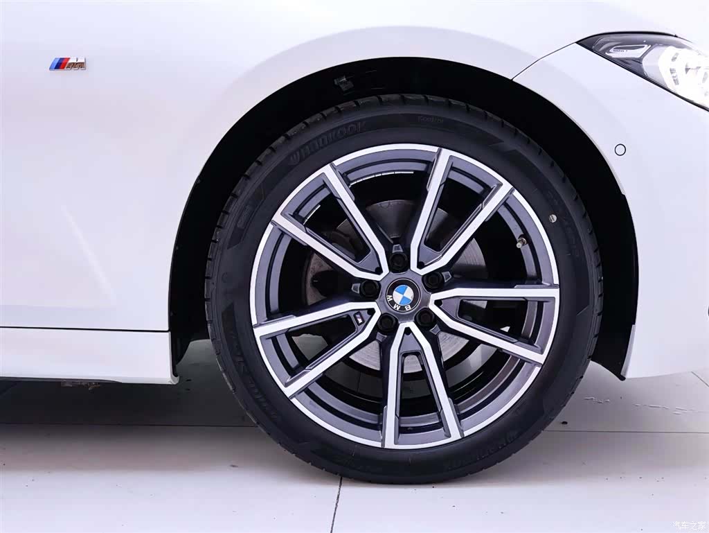 BMW 3 Series, 2023 6