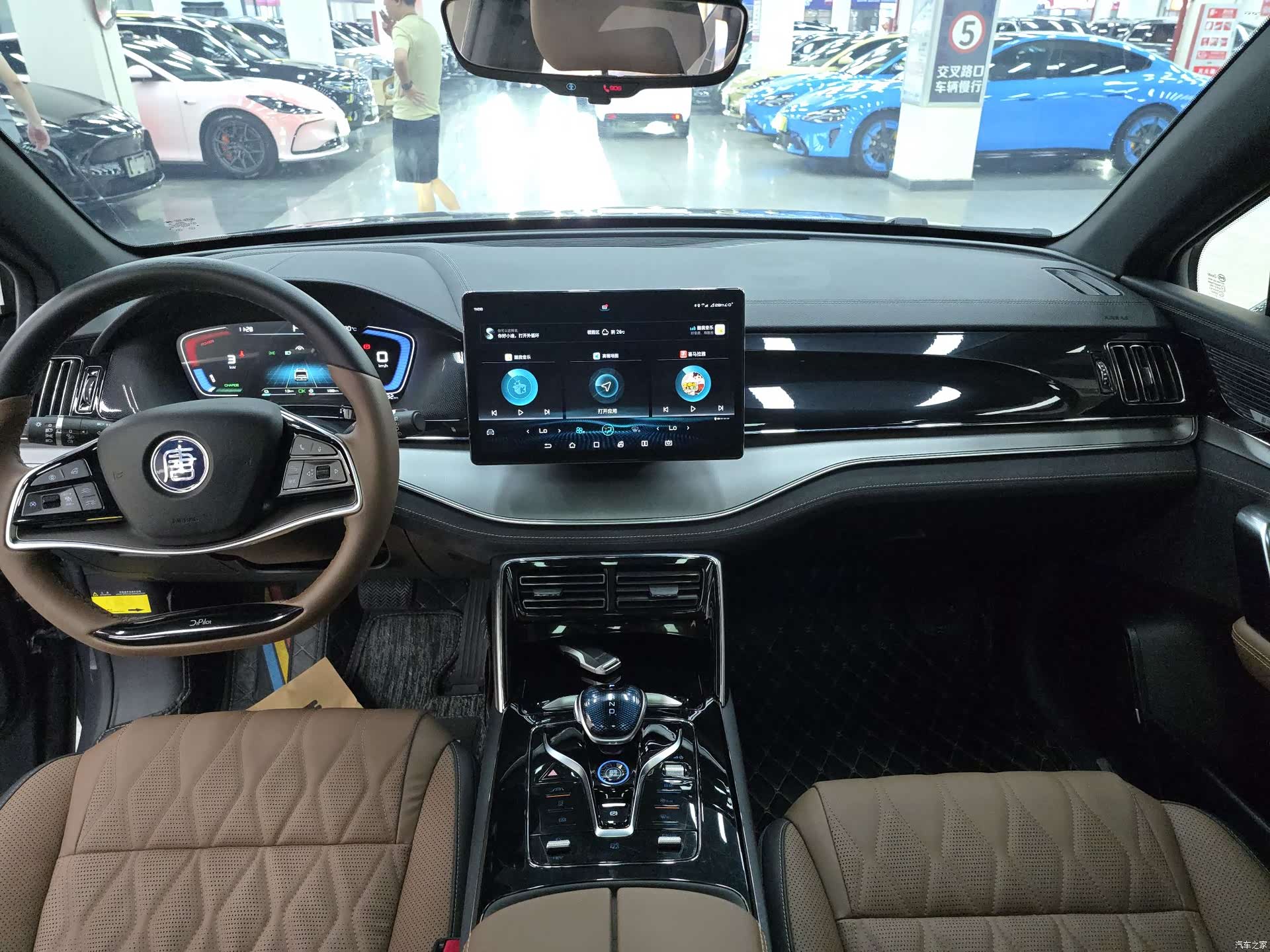 BYD Tang, 2022 9