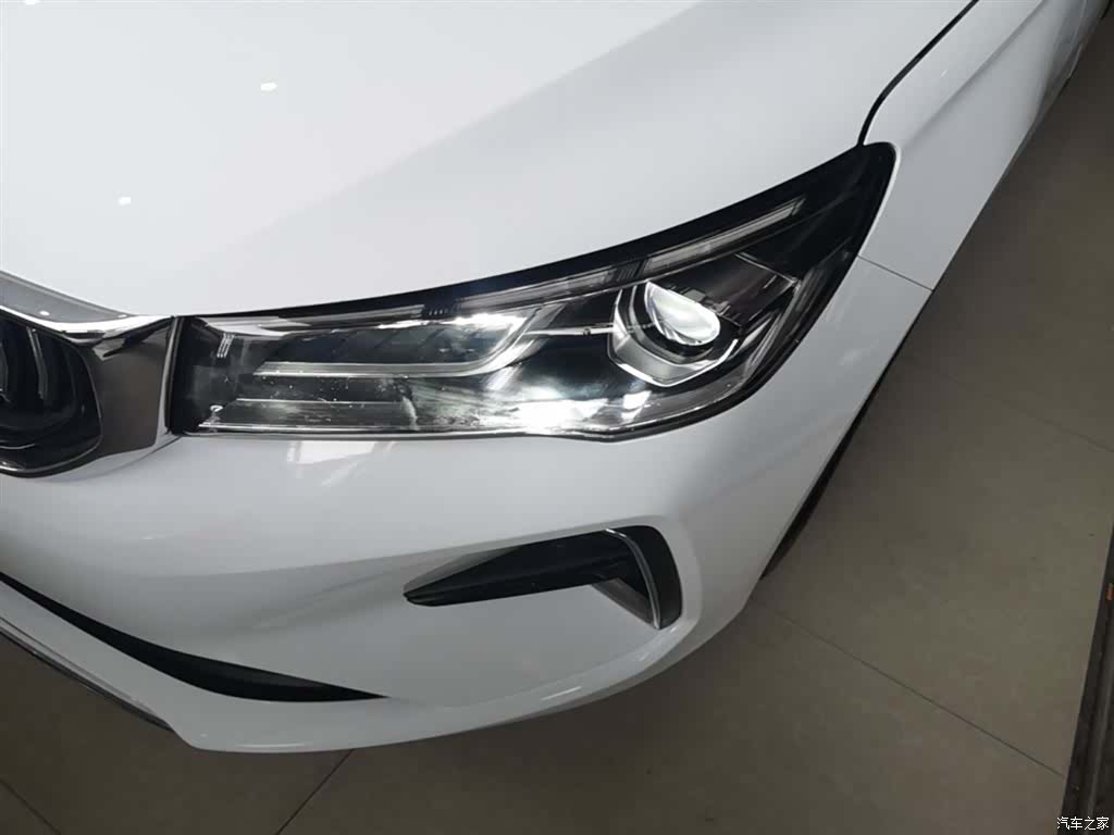 Geely Emgrand, 2022 24