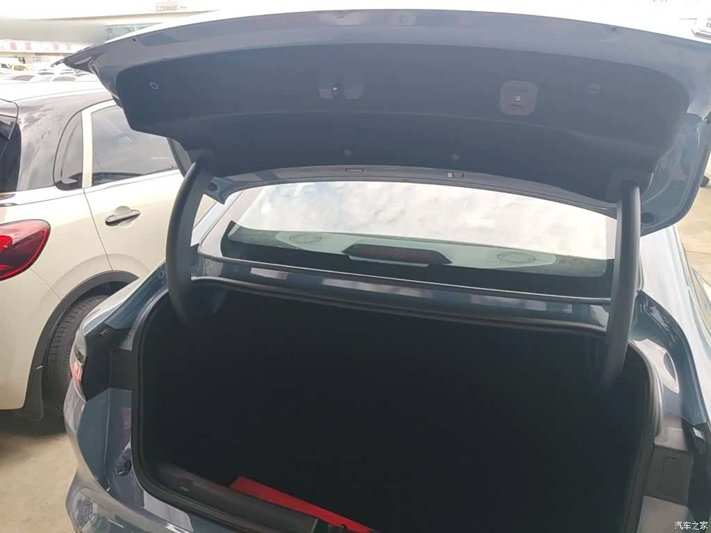 Leapmotor B01, 2025 19
