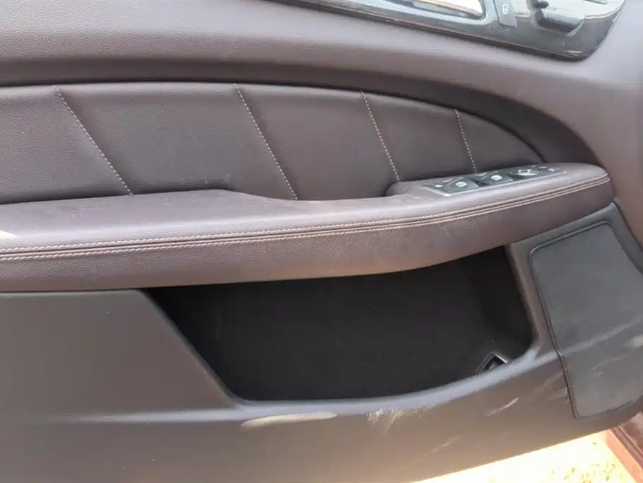 Mercedes-Benz CLS Mercedes-Benz CLS