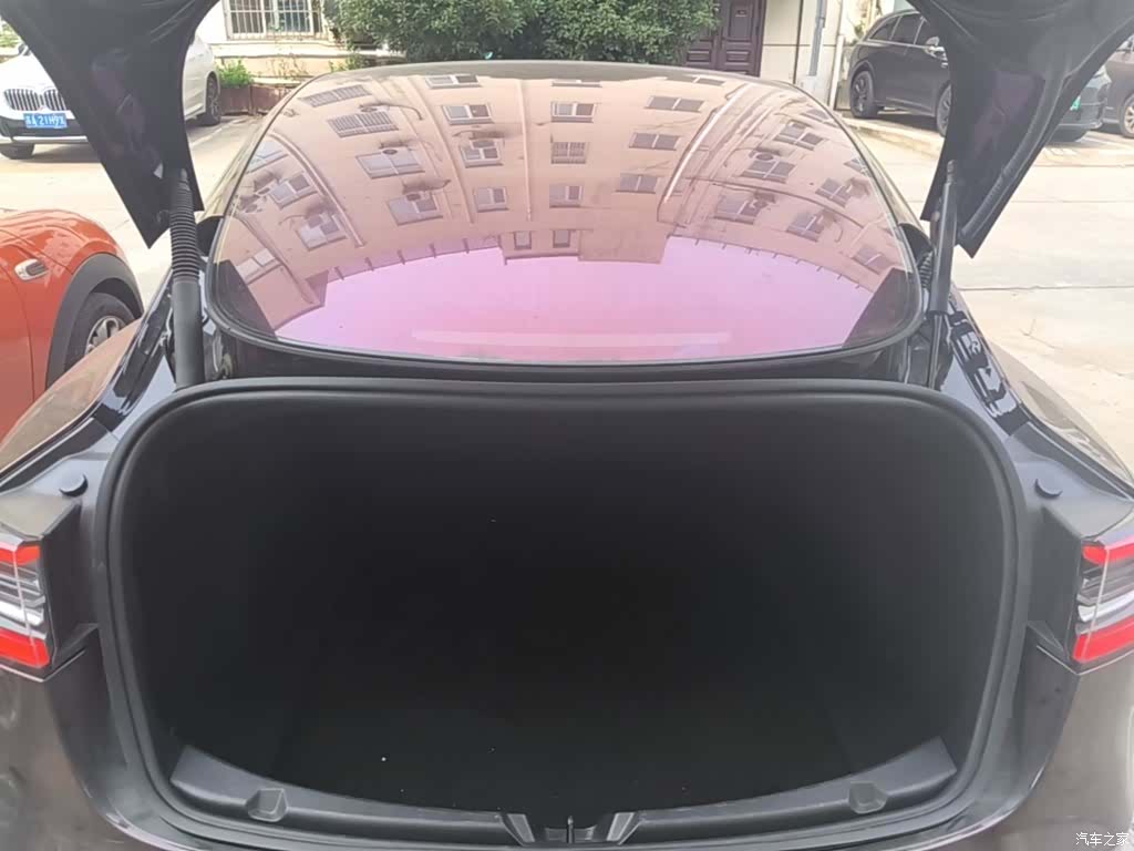 Tesla Model 3, 2023 19