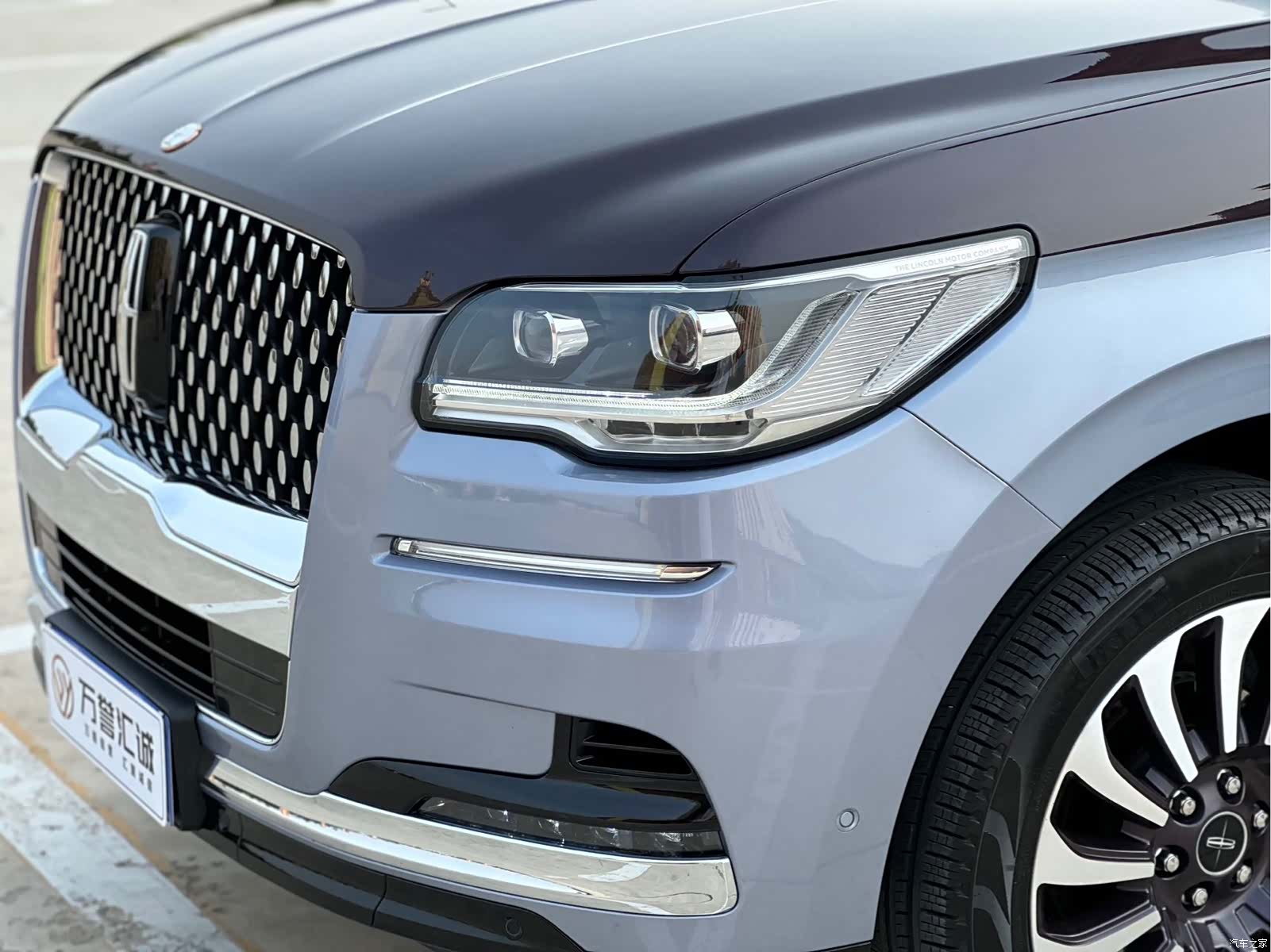 Lincoln Navigator, 2023 все фото